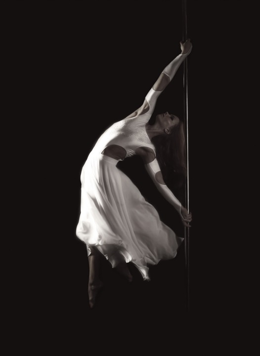 Pole Dancing Classes Sydney – Learn How To Dance!