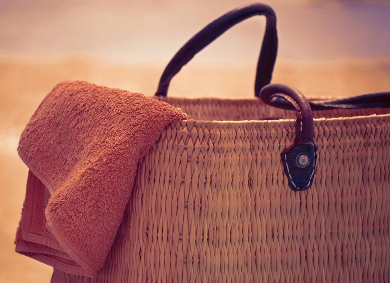 Benefits Of A Rattan Beach Bag Strong Word