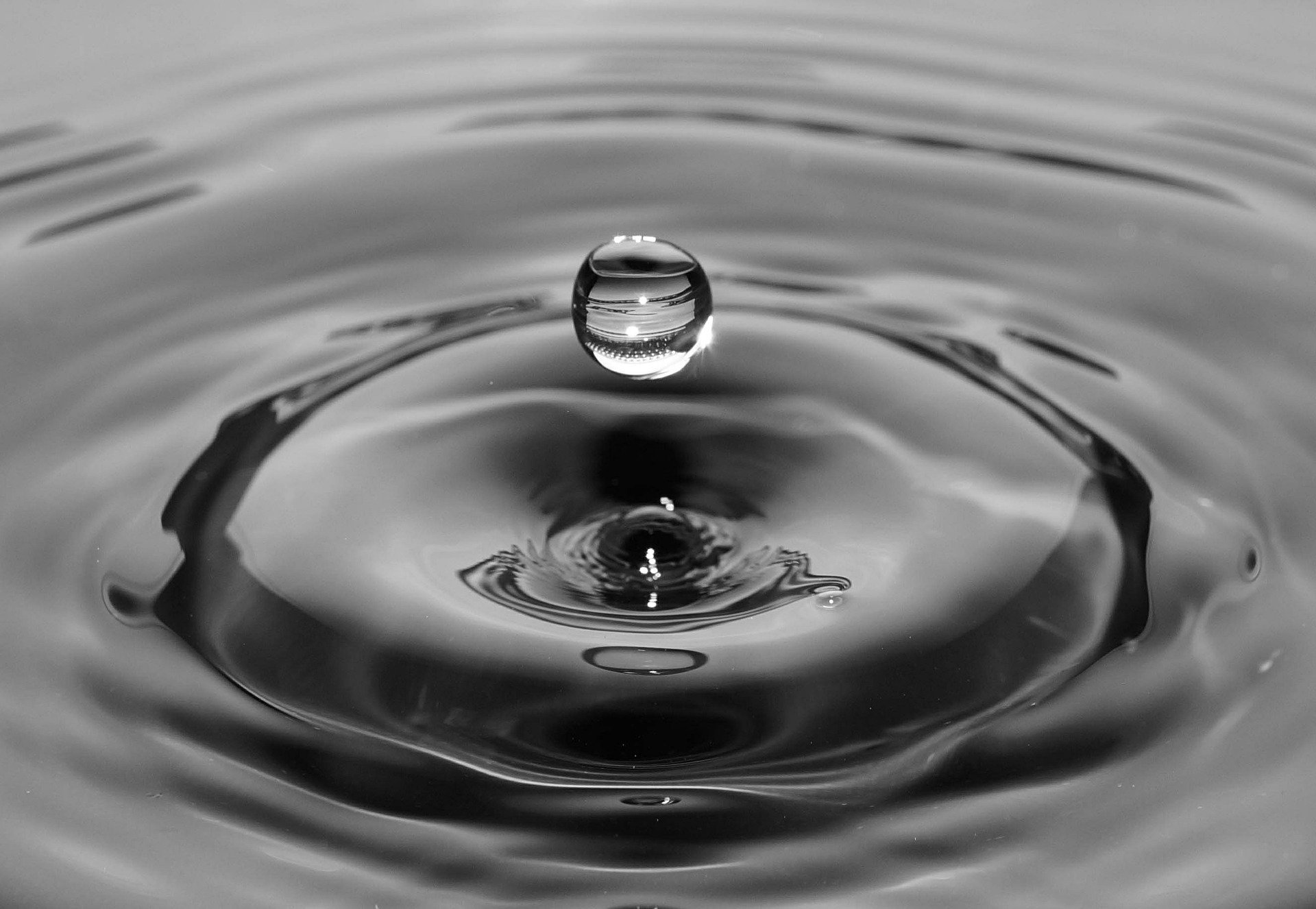 water-384649_1920
