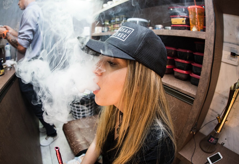 Why You Need To Buy Vaporizers From The Best Vape Store