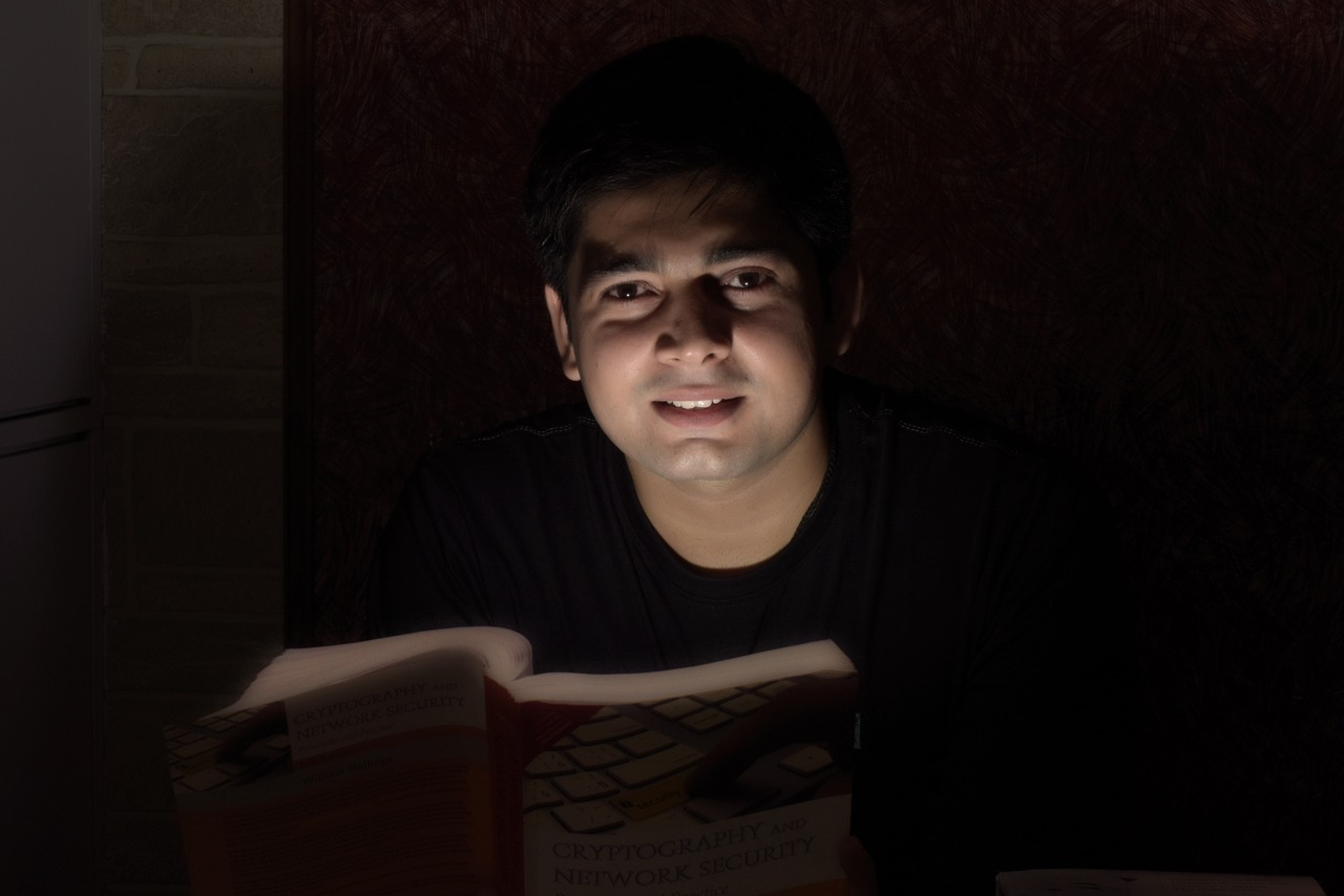 books-1275681_1280