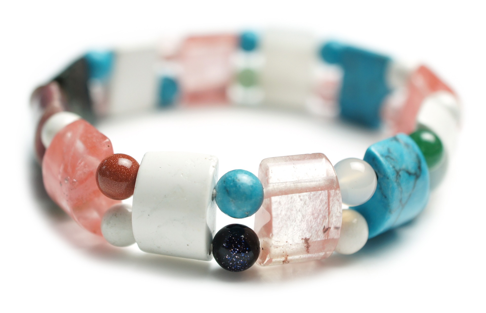 gemstone-bracelet-665753_1920