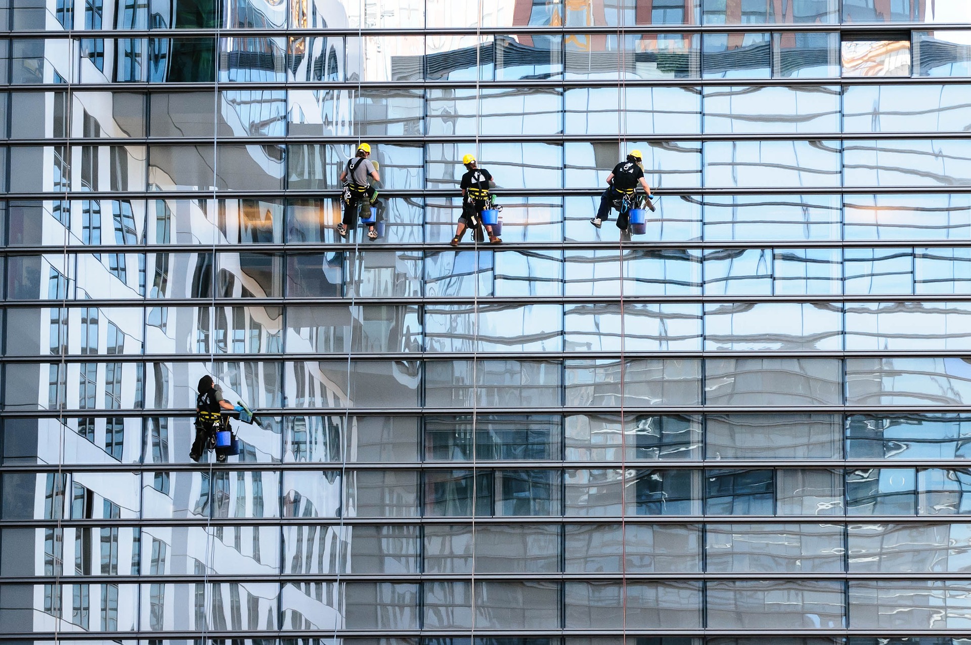 glass-facade-817732_1920 (2)