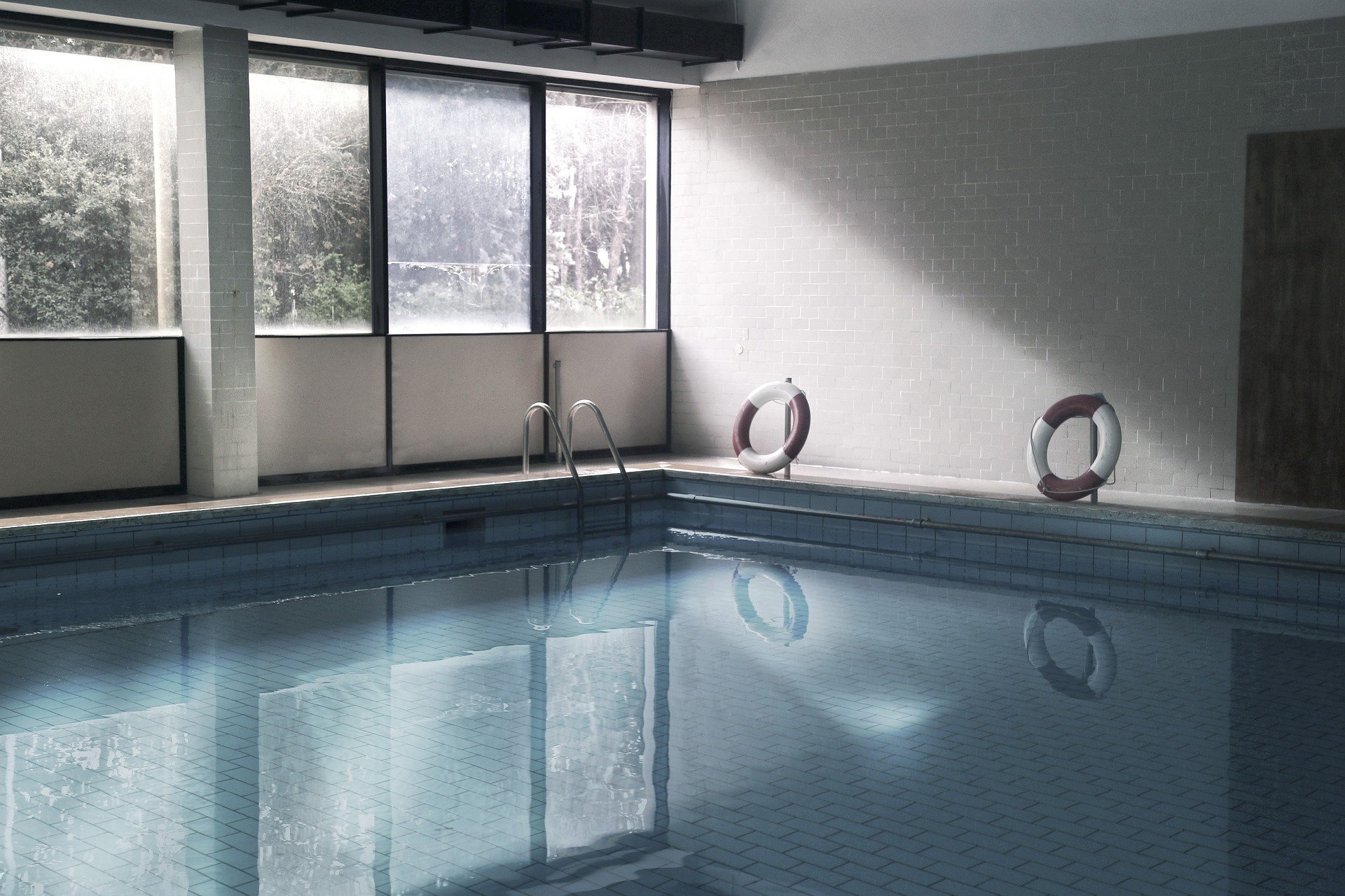 pool-4942724_1920 (3)
