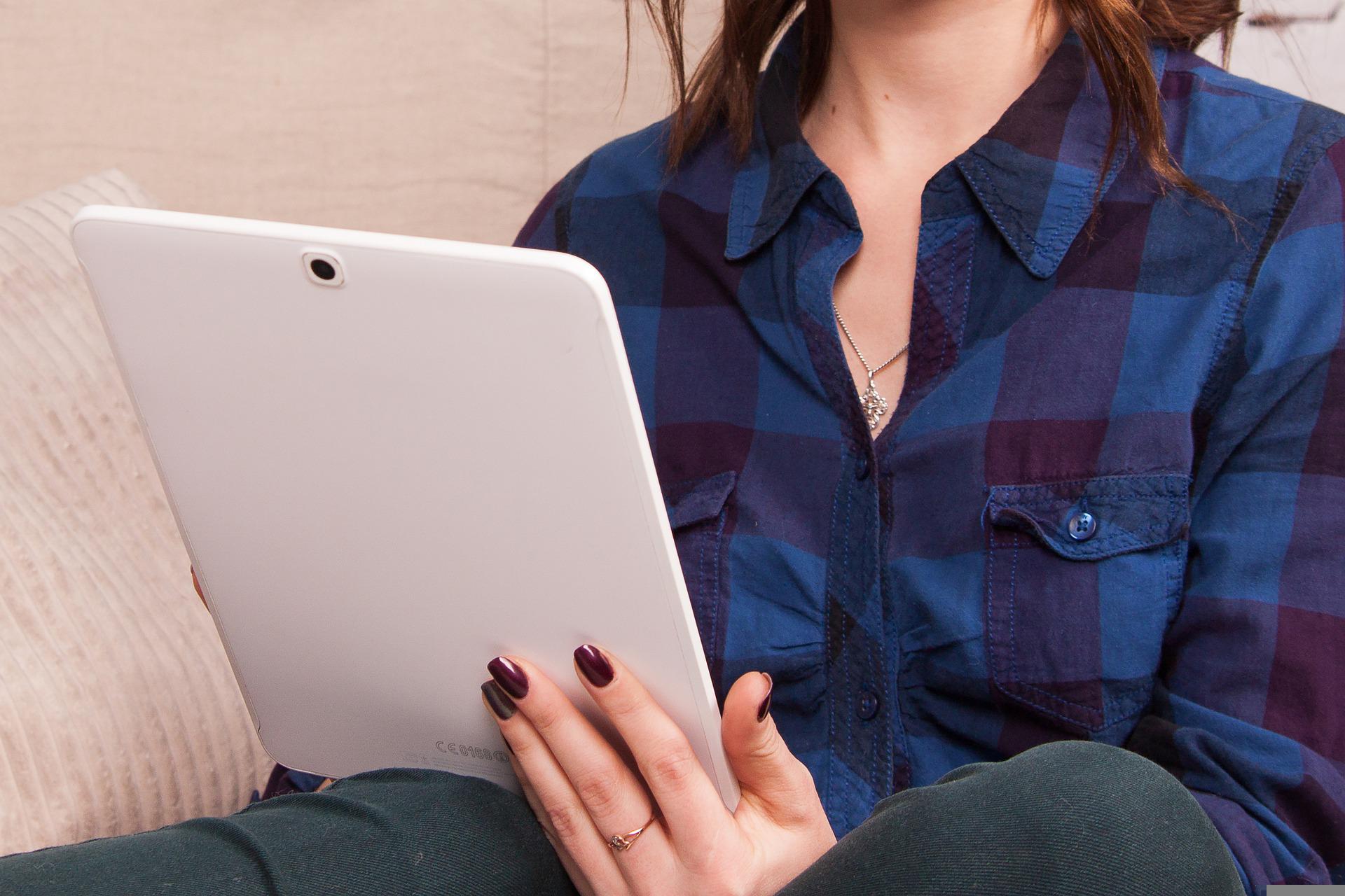 tablet-5998019_1920