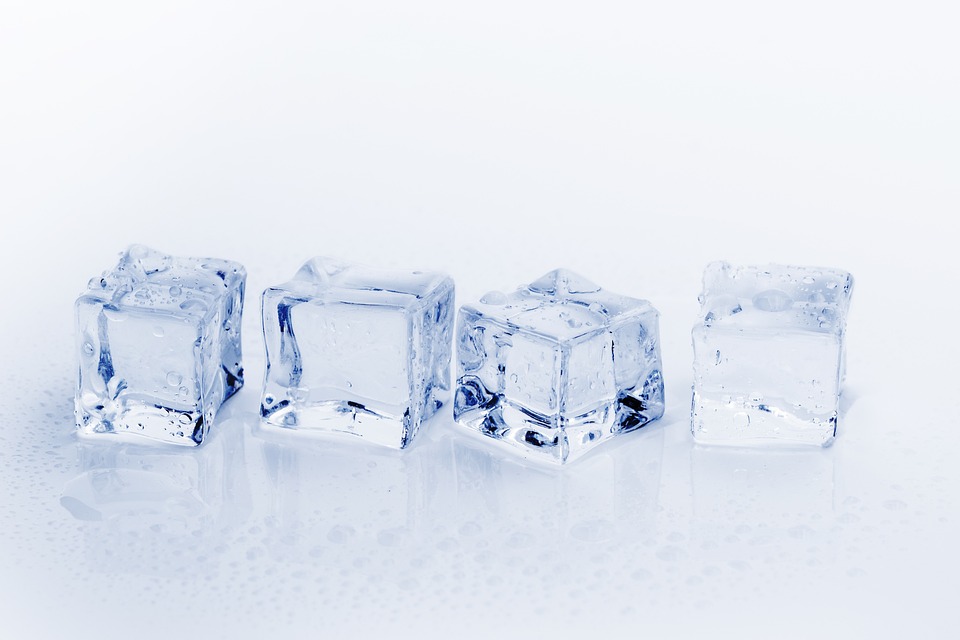 Why You Need A Commercial Ice Maker For Your Business