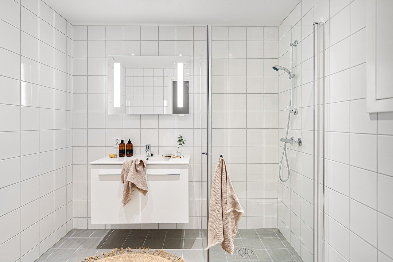Shower Screen Hinges: Ensuring Safe and Convenient Bathrooms